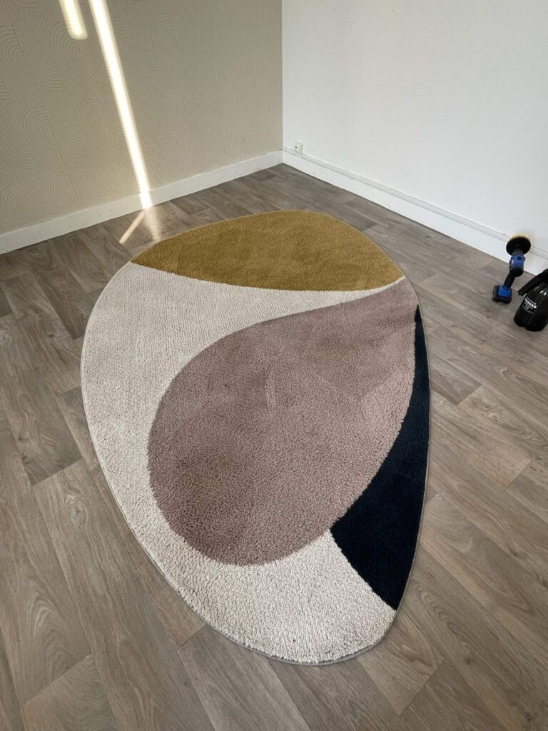 Nettoyage tapi ovale après nettoyage royal