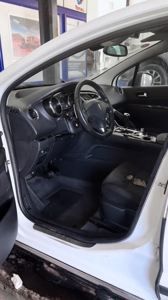 lavage auto a domicile AVG aprés nettoyage royal