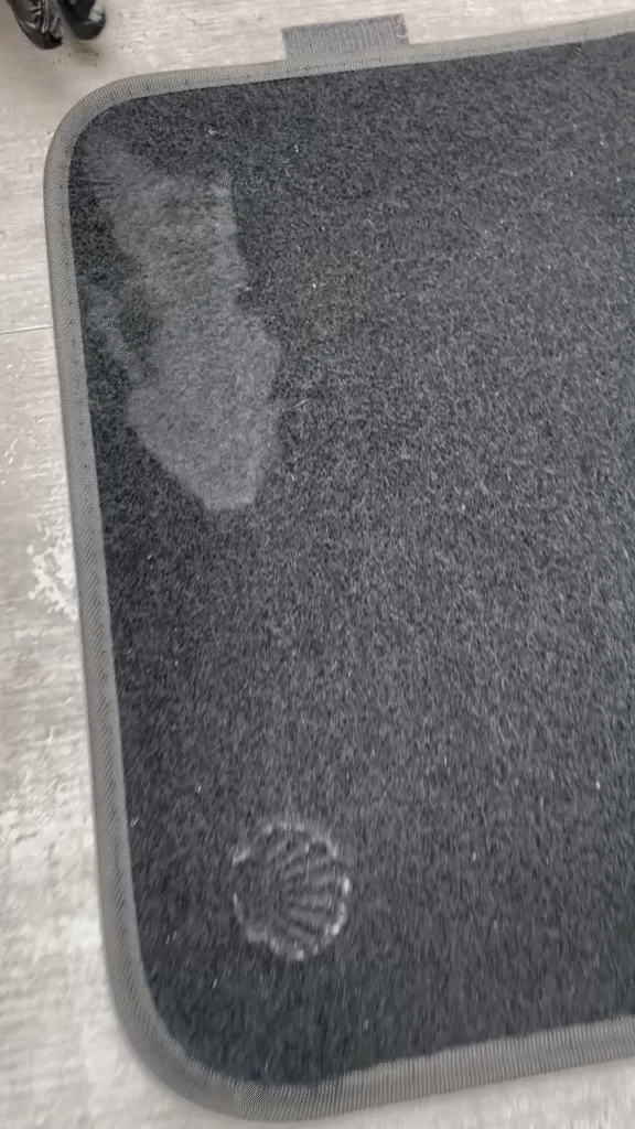 nettoyage tapis voiture avant nettoyage royal